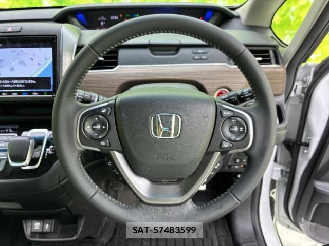 Honda FREED HYBRID 2023-09 8547132-13