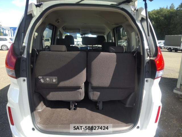 Honda FREED 2018-08 8546573-7