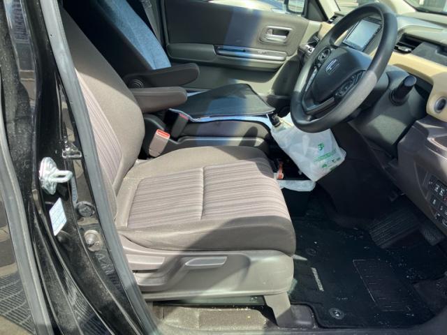Honda FREED 2018-06 8547368-8