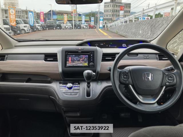 Honda FREED 2021-11 8547763-3