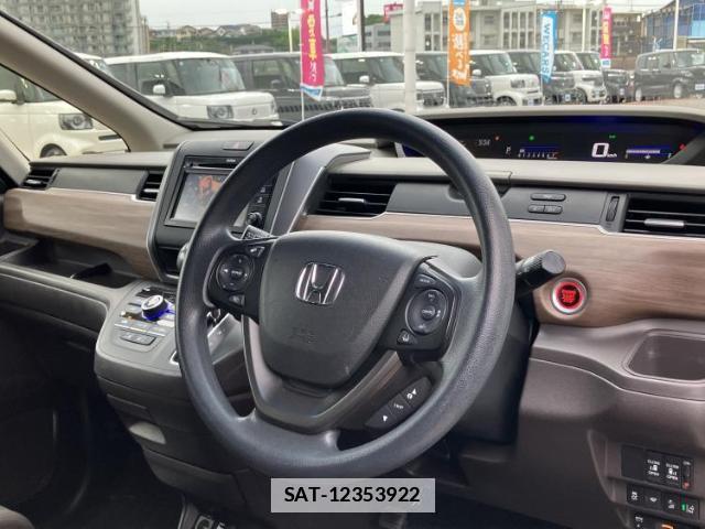 Honda FREED 2021-11 8547763-4