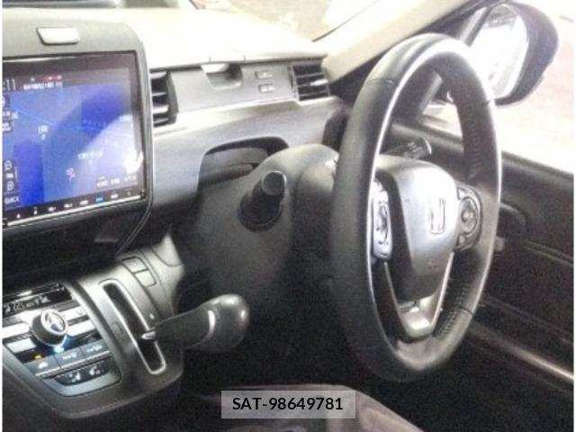 Honda FREED 2022-10 8548210-2