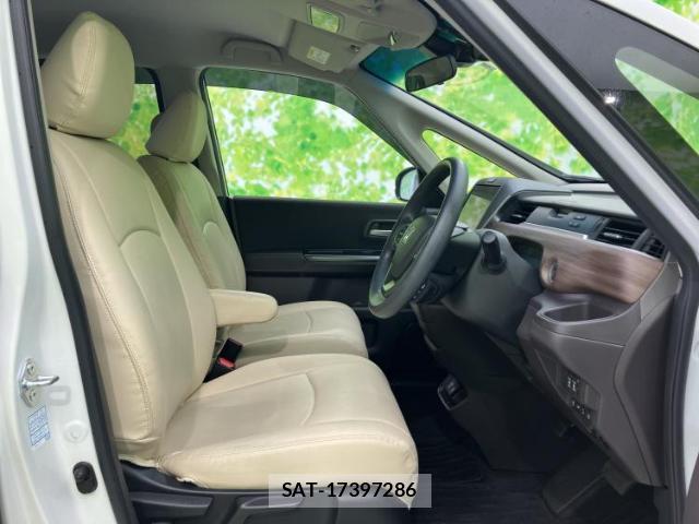 Honda FREED 2022-05 8552230-3