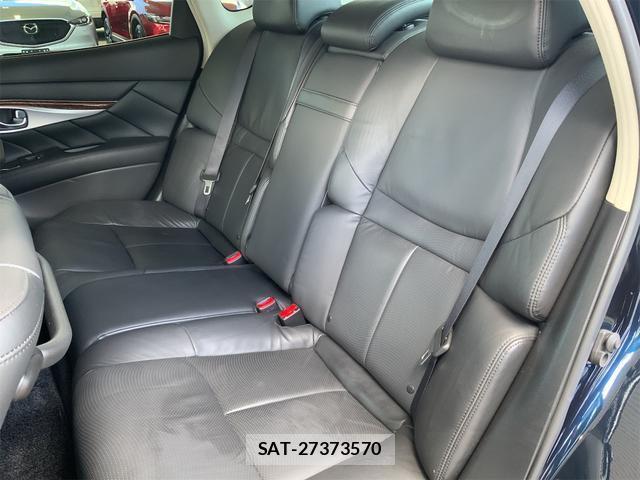 Nissan FUGA 2017-07 8547021-12