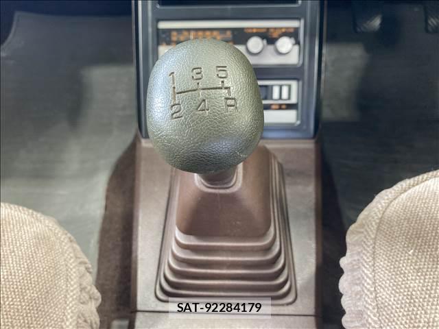 Mitsubishi GALANT 1984-12 8549342-12