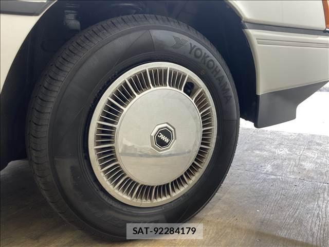 Mitsubishi GALANT 1984-12 8549342-16