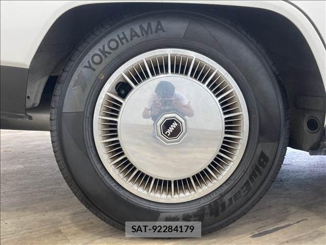 Mitsubishi GALANT 1984-12 8549342-17