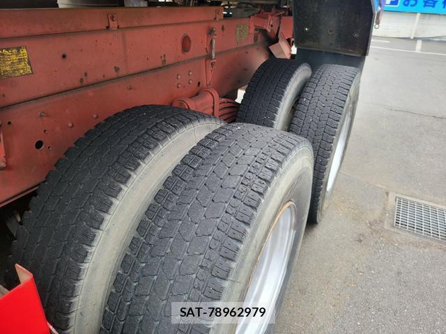 Isuzu GIGA 2006-08 8546680-13