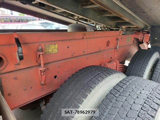 Isuzu GIGA 2006-08 8546680-16