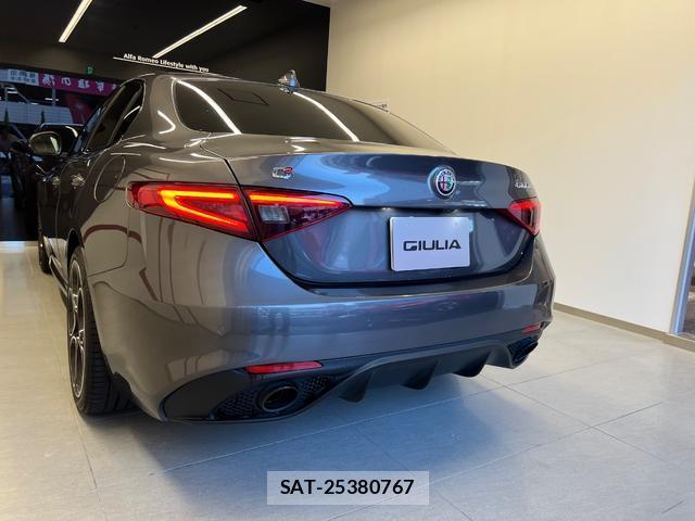 ALFA ROMEO Giulia 2023-02 8547630-1