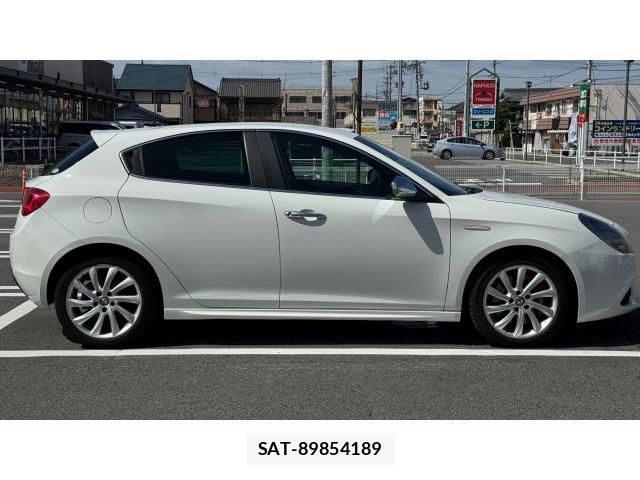 ALFA ROMEO GIULIETTA 2012 8548886-3
