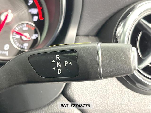 Mercedes Benz GLA-CLASS 2019-06 8549638-11