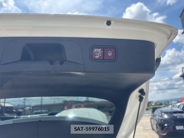 Mercedes Benz GLC-CLASS 2017-10 8552096-11