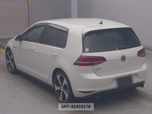 VolksWagen GOLF GTI 2016-05 8545854-1