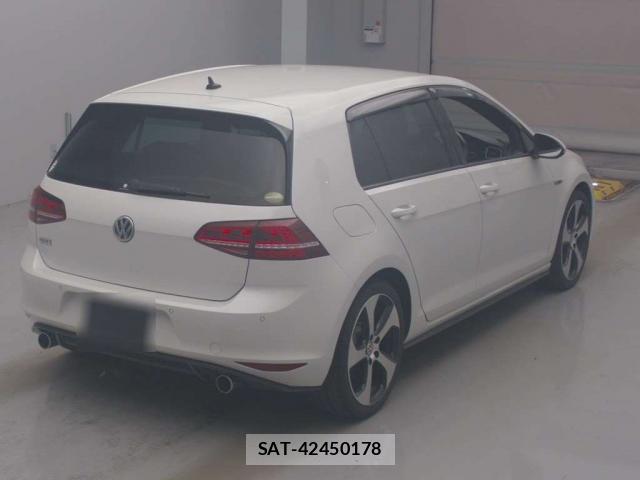 VolksWagen GOLF GTI 2016-05 8545854-5