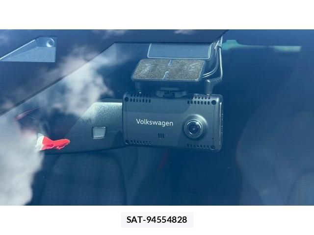 VolksWagen GOLF GTI 2023 8548887-6