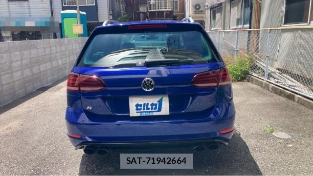 VolksWagen GOLF R VARIANT 2017-07 8550319-1