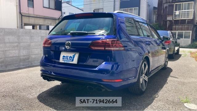 VolksWagen GOLF R VARIANT 2017-07 8550319-12