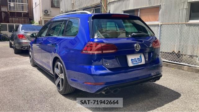 VolksWagen GOLF R VARIANT 2017-07 8550319-13