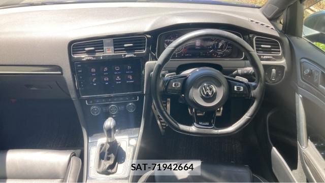VolksWagen GOLF R VARIANT 2017-07 8550319-16