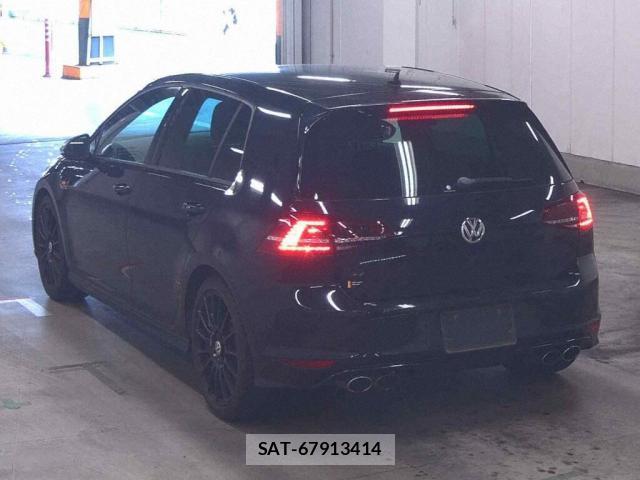 VolksWagen GOLF R 2015-09 8547849-1