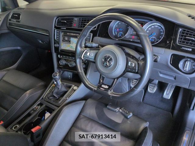 VolksWagen GOLF R 2015-09 8547849-2