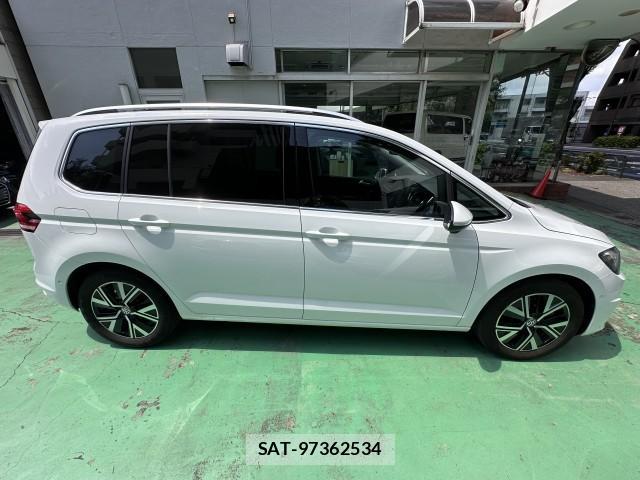 VolksWagen GOLF TOURAN 2020-12 8550018-3