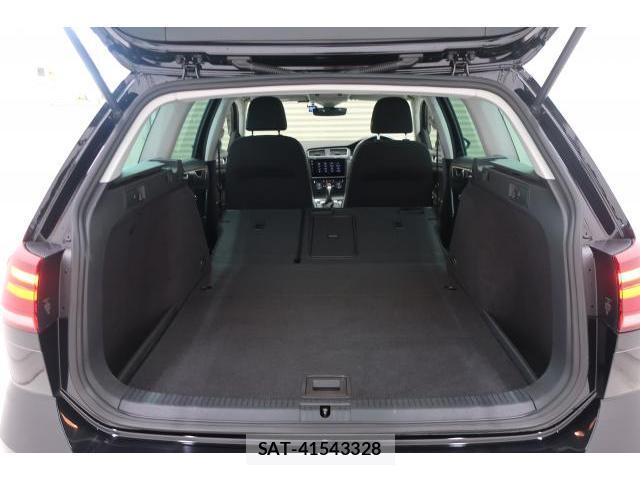 VolksWagen GOLF VARIANT 2017-12 8545521-14