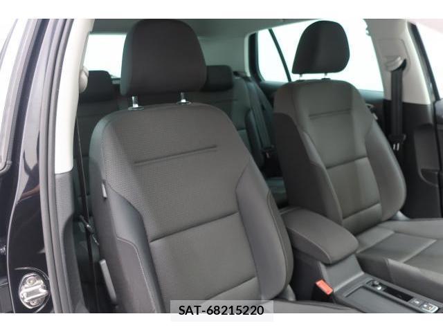 VolksWagen GOLF 2017-02 8545508-12