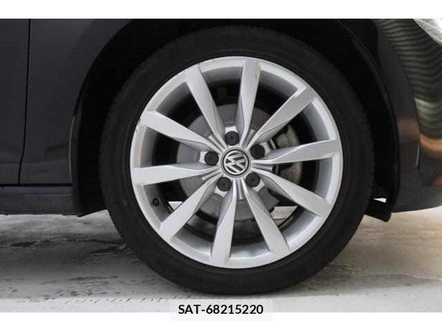 VolksWagen GOLF 2017-02 8545508-17