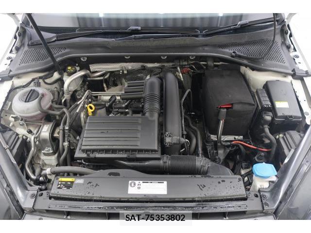 VolksWagen GOLF 2017-06 8545512-16