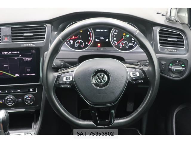 VolksWagen GOLF 2017-06 8545512-5