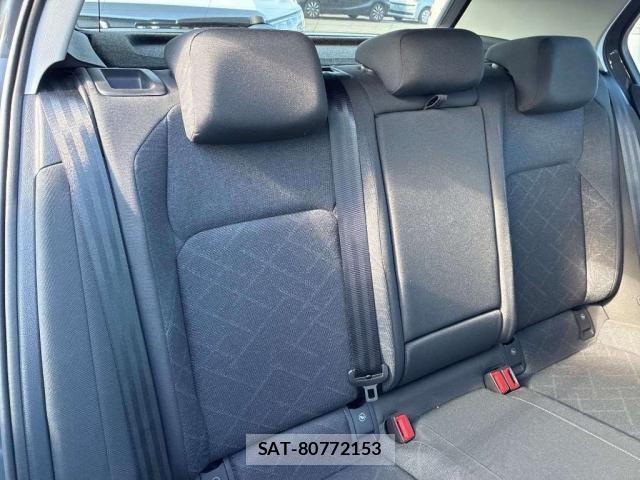 VolksWagen GOLF 2021-11 8545867-6