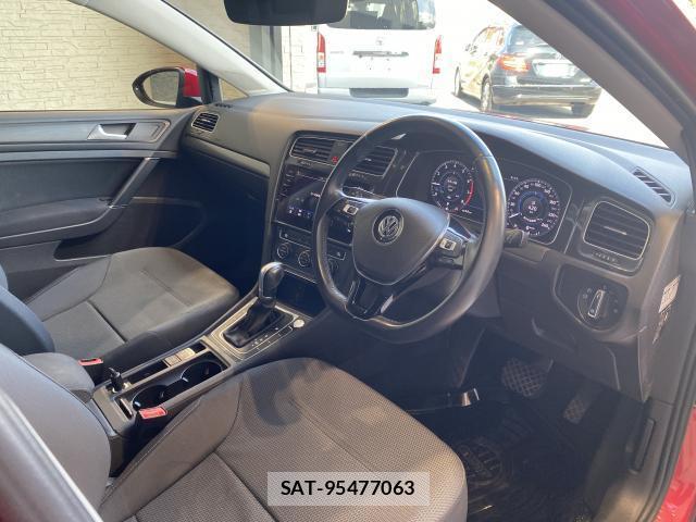 VolksWagen GOLF 2018-05 8551326-15