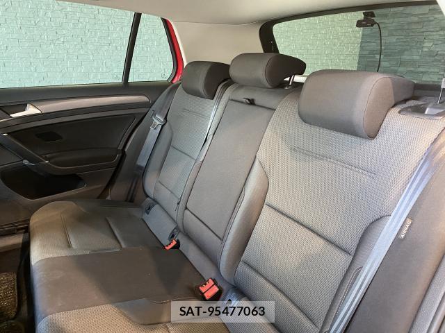 VolksWagen GOLF 2018-05 8551326-19