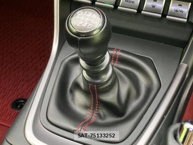 Toyota GR86 2025-05 8546937-17