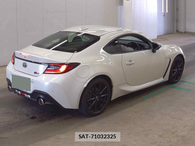 Toyota GR86 2022-04 8547066-1
