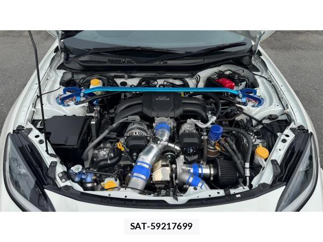 Toyota GR86 2024-10 8548937-15