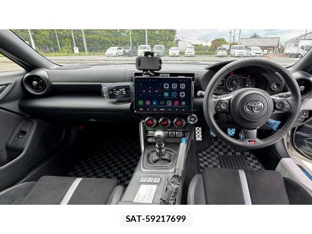 Toyota GR86 2024-10 8548937-2