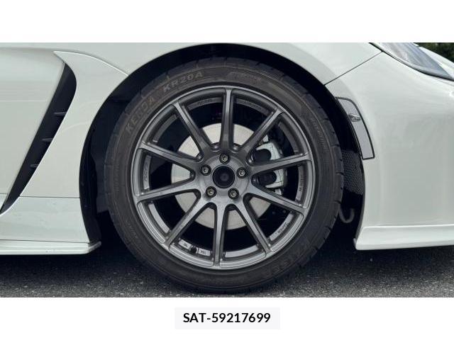 Toyota GR86 2024-10 8548937-4