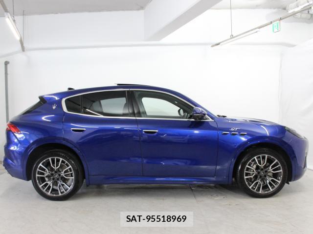 Maserati Grecale 2024-05 8548730-11