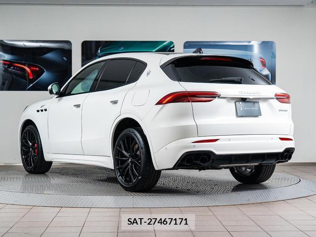 Maserati Grecale 2024-07 8550038-17