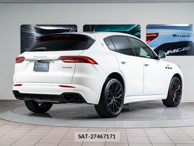 Maserati Grecale 2024-07 8550038-4