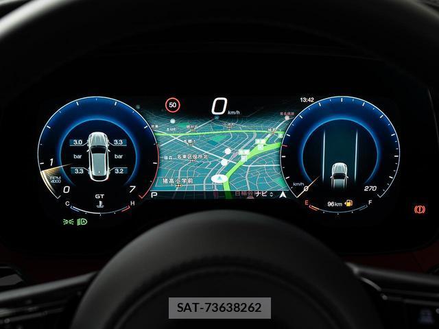Maserati Grecale 2023-06 8550039-10