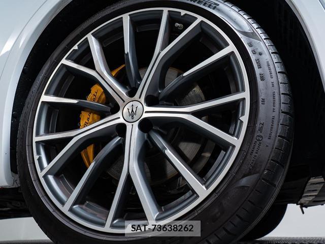 Maserati Grecale 2023-06 8550039-7