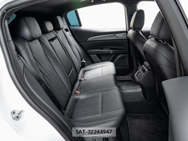 Maserati Grecale 2024-02 8550041-11
