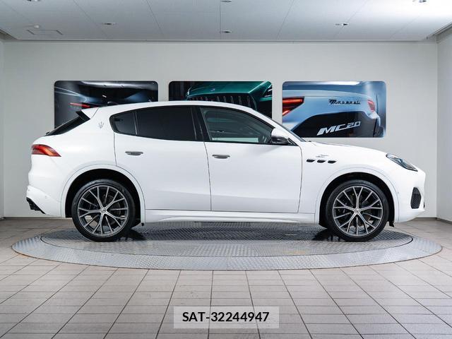 Maserati Grecale 2024-02 8550041-19