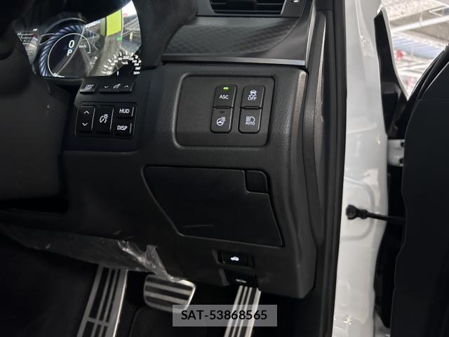 Lexus GS F 2016-01 8551602-16