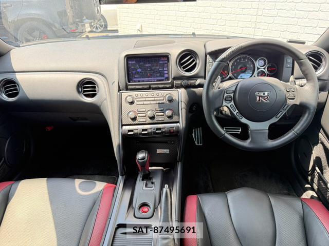Nissan GT-R 2012-09 8545833-1