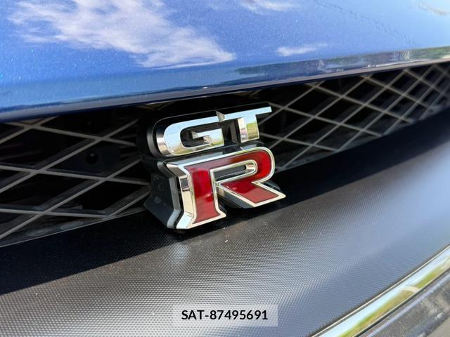 Nissan GT-R 2012-09 8545833-12